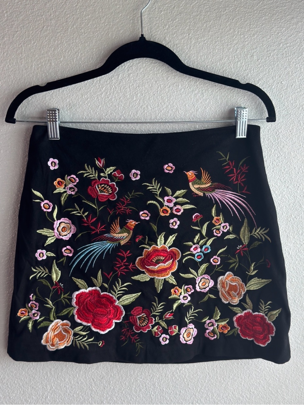 Forever 21 Black Mini Skirt with Multicolor Floral Embroidery  Size M